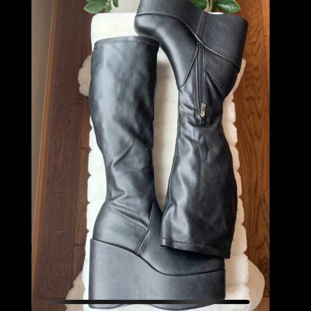 Madden Girl - Stomp Platform Boots